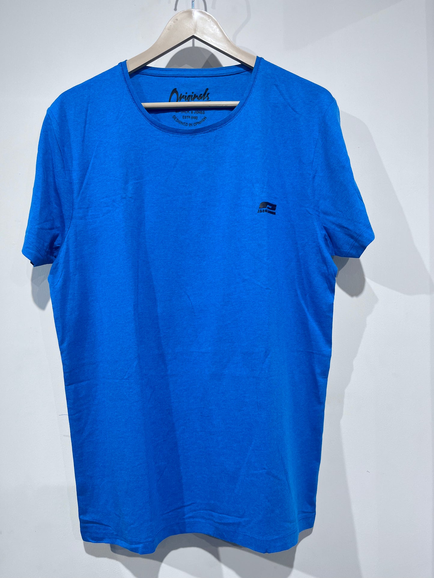 [JACK & JONES] R/N T-SHIRT LARGE