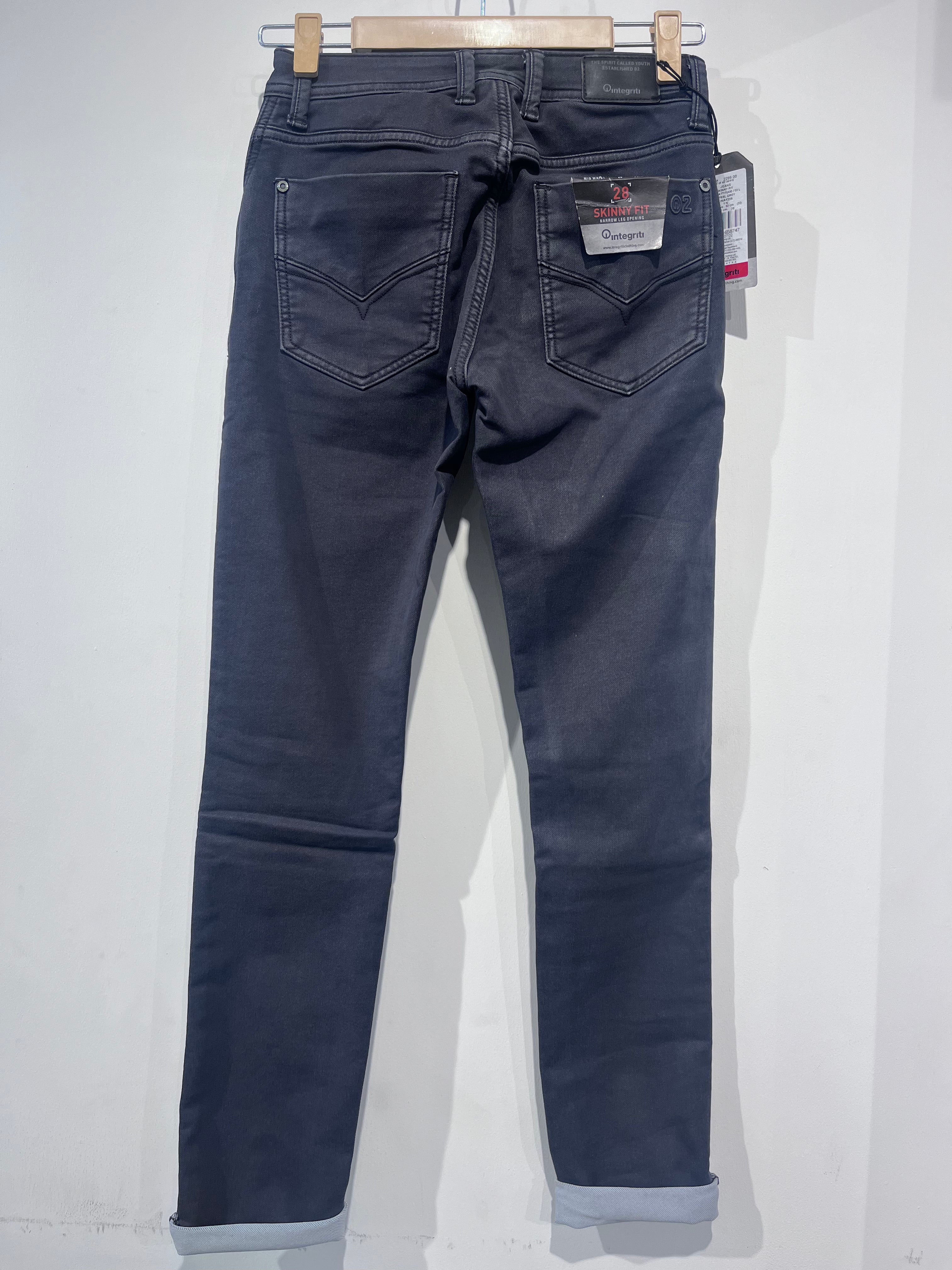 INTEGRITI JEANS SIZE 28 BRAND HUNT