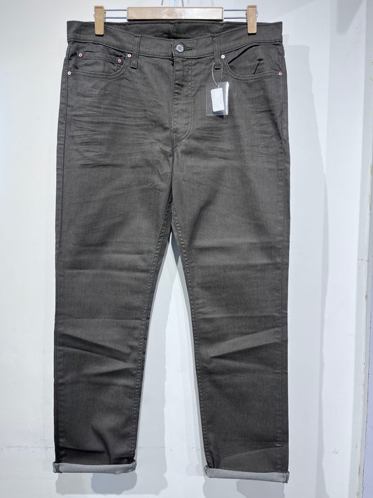 [LEVIS] JEANS SIZE 38