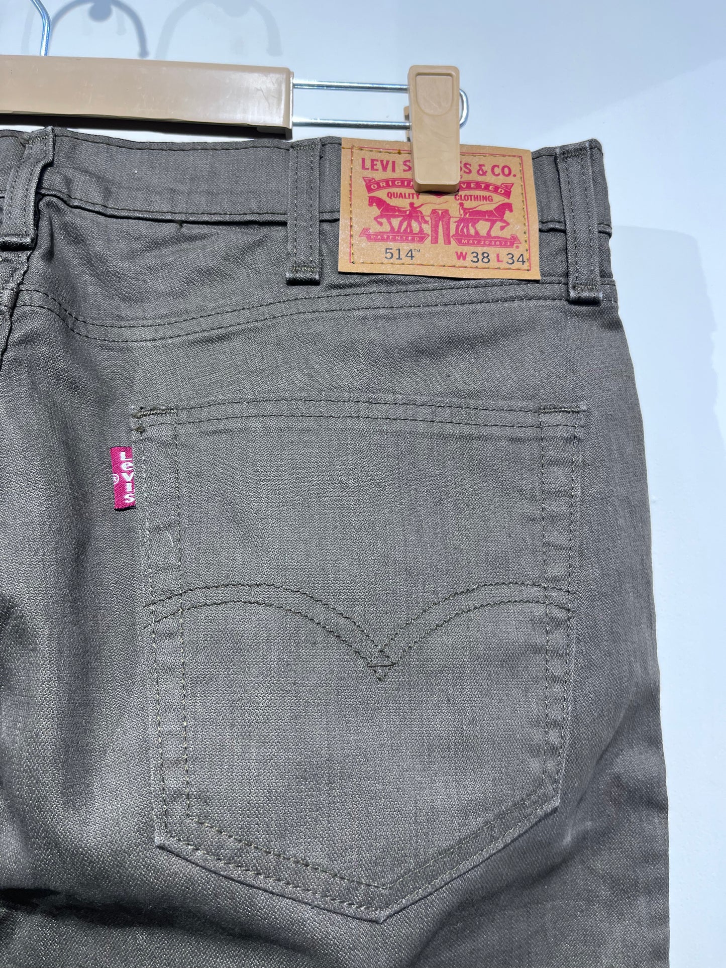 [LEVIS] JEANS SIZE 38