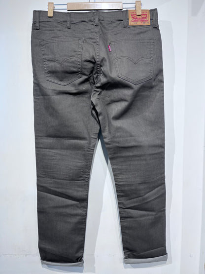 [LEVIS] JEANS SIZE 38