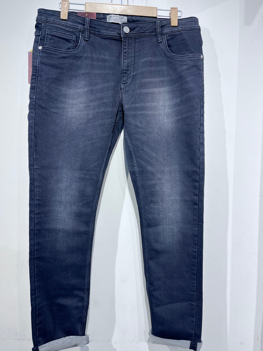 [THE PRIVILEGE CLUB] JEANS SIZE 38