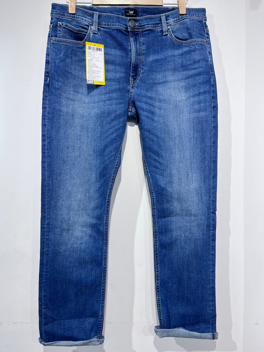 [LEE] JEANS SIZE 38