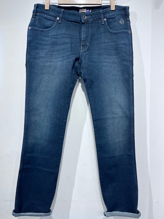 [WRANGLER] JEANS SIZE 38