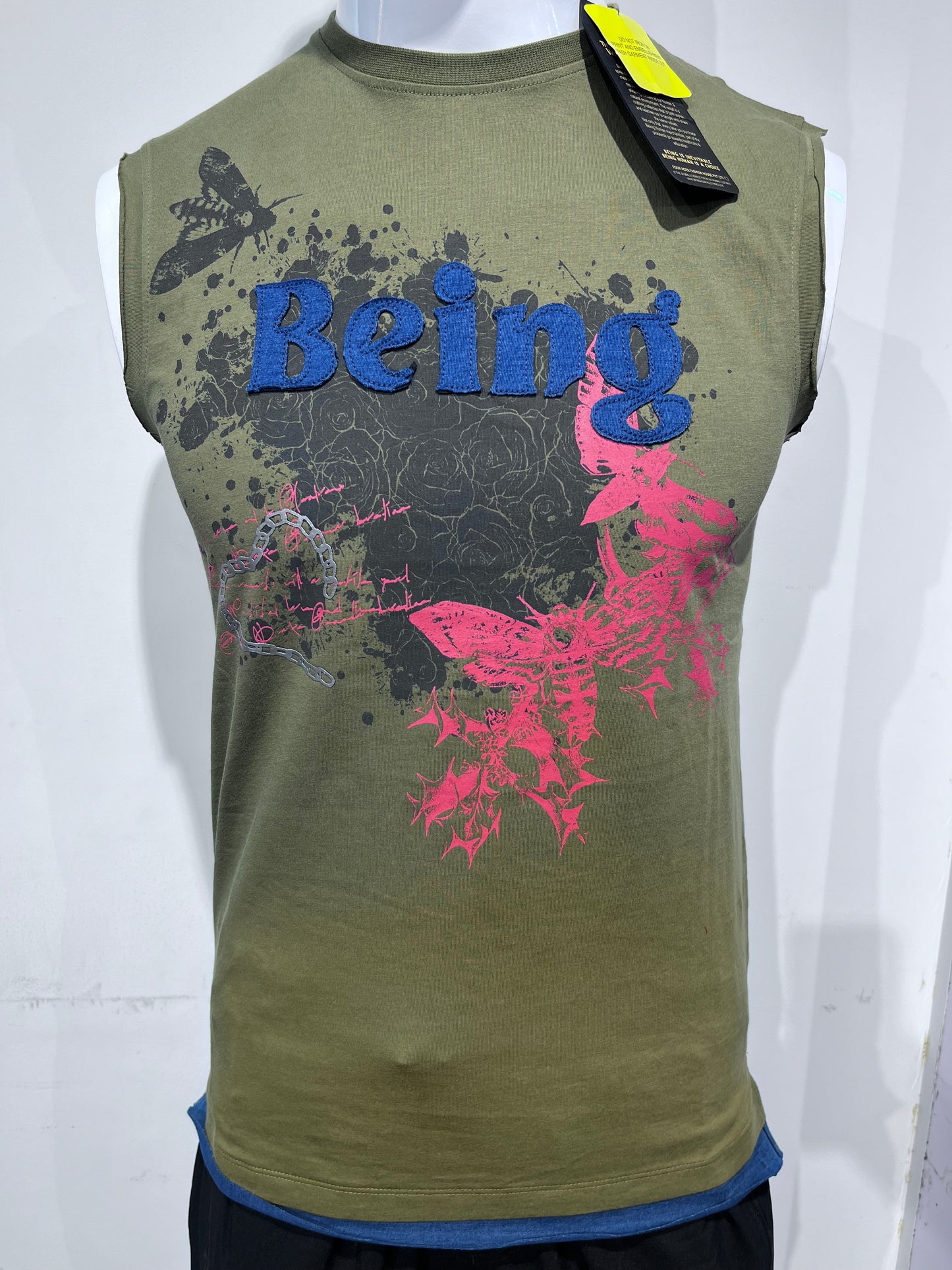 [BEING HUMAN] R/N T-SHIRT SMALL