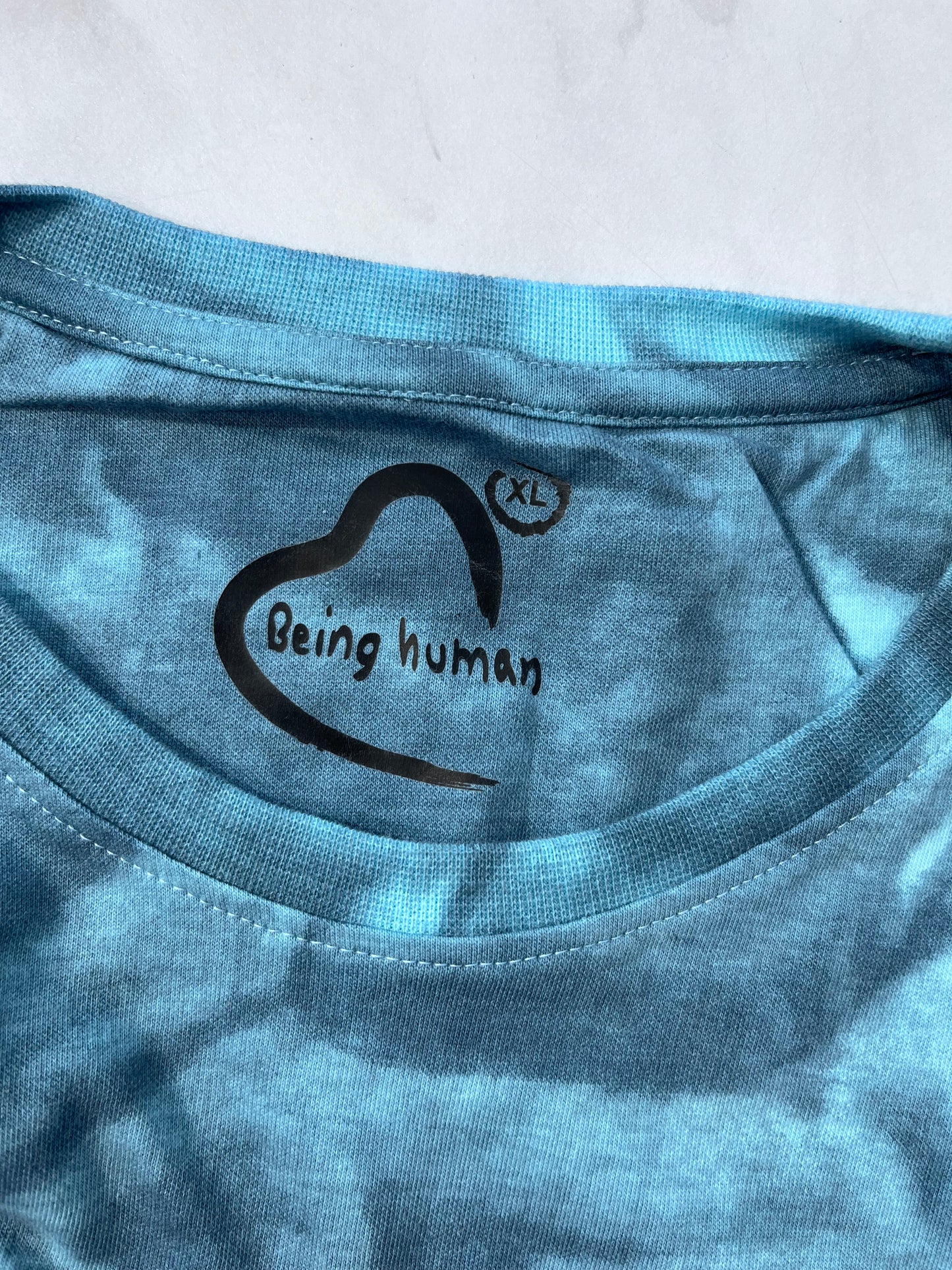 [BEING HUMAN] ROUND-NECK T-SHIRT XL