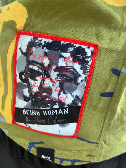 [BEING HUMAN] ROUND-NECK T-SHIRT MEDIUM