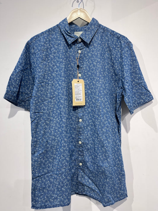 [JACK & JONES] HALF SLEEVE PRINTED SHIRT SMALL